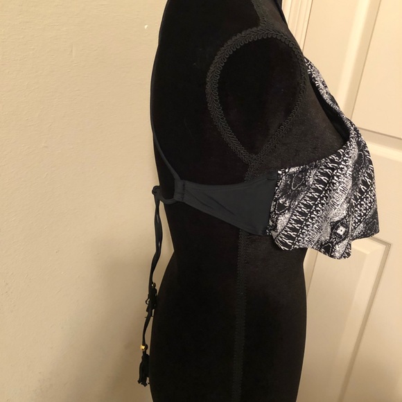 Ambrielle Bikini top SZ L back/white print&tassels - Picture 2 of 6